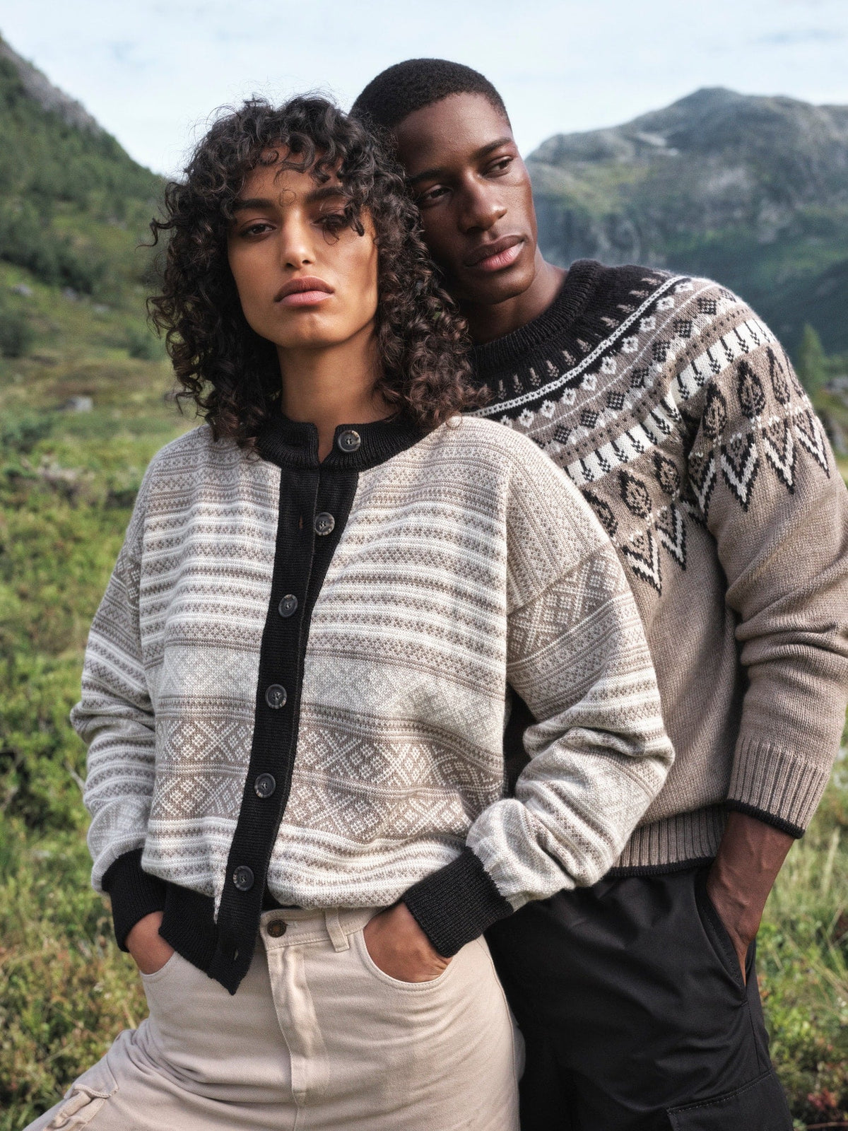Dale of Norway Women Skarpøy Feminine Cardigan Brown